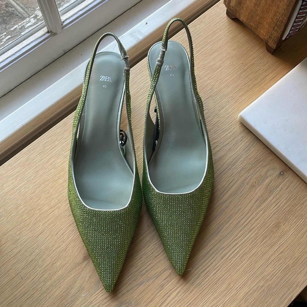 NWT ZARA RHINESTONE KITTEN HEEL SLINGBACK SHOES size 40 color green